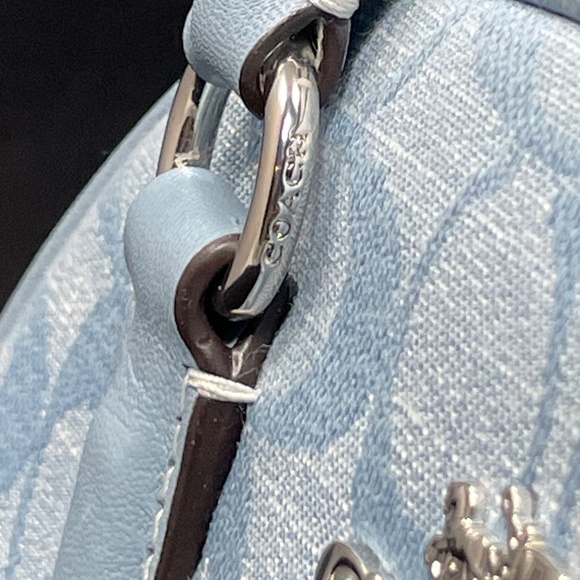 Coach Sydney Satchel In Signature Chambray - NWT - Picture 11 of 13